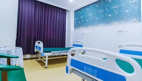 美人何以太倾城：叶落蓝雨